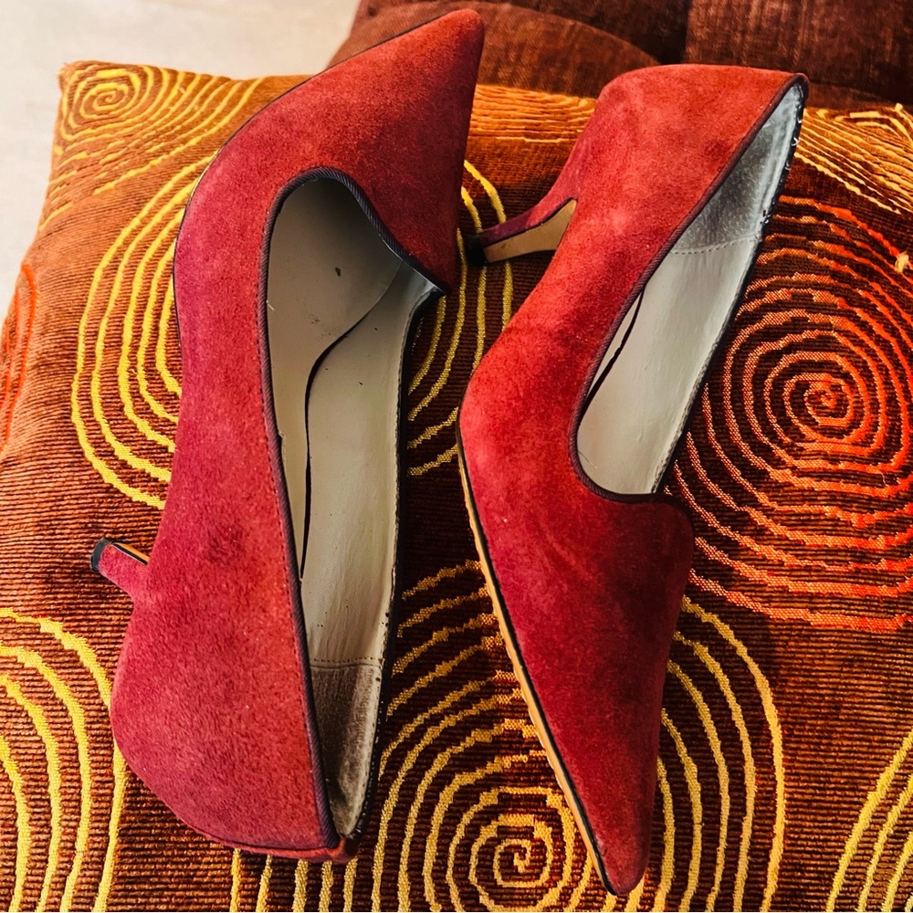 Steve Madden Low Heel Pumps - Picture 2 of 12